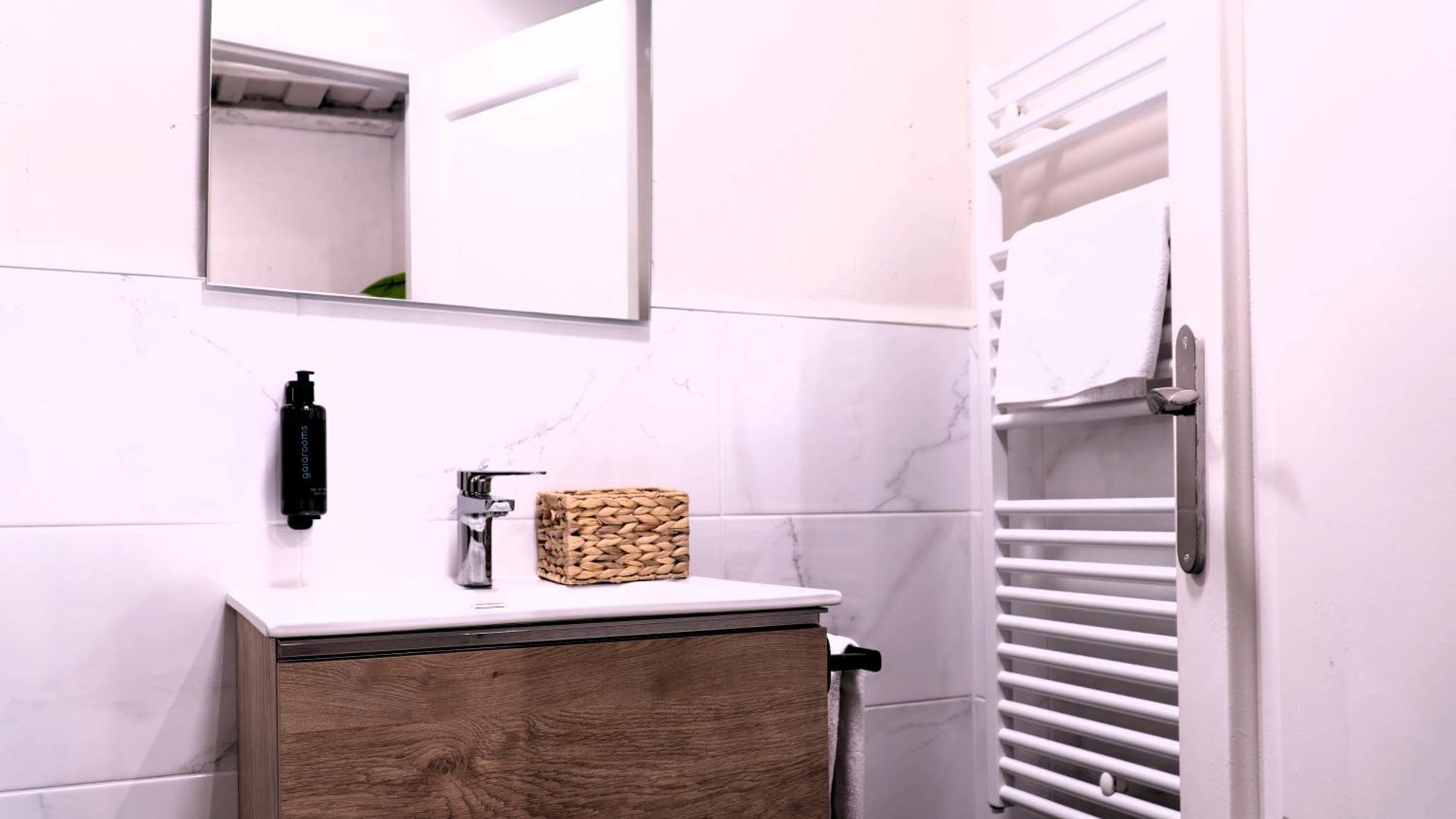Apartamentos Carolina By Gaiarooms Leon Luaran gambar